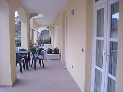Sleeps 4 Pool Wifi 别墅 欧苏西奥